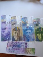 11, Обмен старых франков в Москве.jpeg